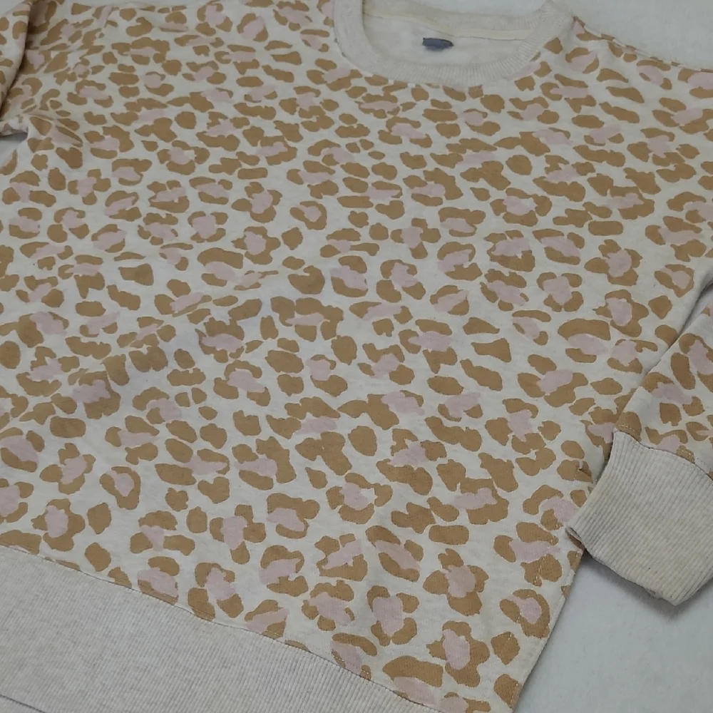 Aerie Tan and Cream Leopard Print Sweater - Picture 2 of 5